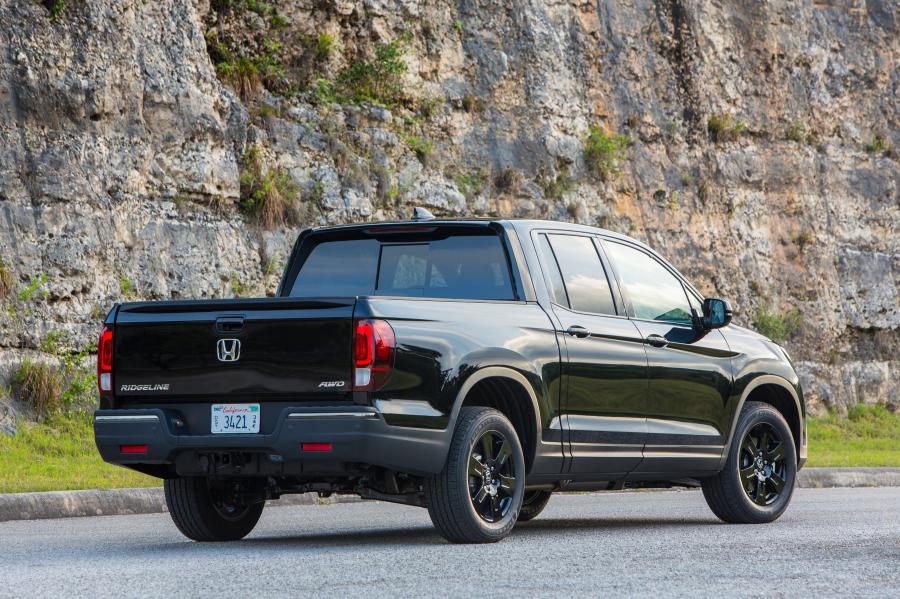 Honda Ridgeline Black Edition 2016 года  (фото 11 из 30)